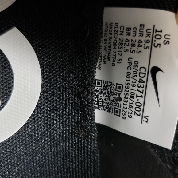 Nike React Infinity Run Flyknit Sneakers Black White SZ 10.5 - Picture 8 of 8